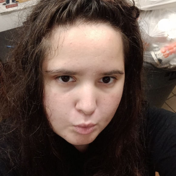 Meet your Posher, Telsa - Picture 5 of 6